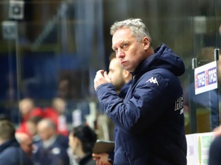 Hlavný tréner HC Slovan Bratislava Peter Oremus.