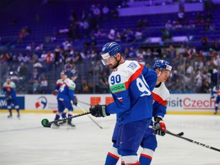 Rozkorčuľovanie pred zápasom Slovensko - Nemecko na MS v hokeji 2024 v Česku.