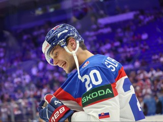 Juraj Slafkovský pred zápasom Slovensko - Poľsko v skupine B na MS v hokeji 2024.