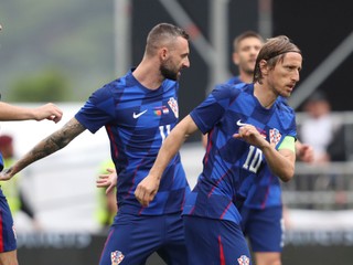 Luka Modrič (vpravo) so spoluhráčmi Chorvátska