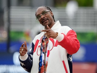 Reper Snoop Dogg je hviezdou parížskej olympiády. 