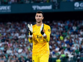 Dominik Greif v drese Mallorcy. 