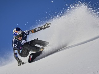 Češka Ester Ledecká počas finále paralelného obrovského slalomu na snouborde na MS.