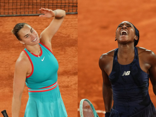 Aryna Sabalenková (vľavo) a Coco Gauffová na Roland Garros.