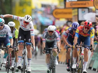 Tim Merlier z tímu Soudal Quick-Step vyhral 3. etapu na Tour de France 2025.