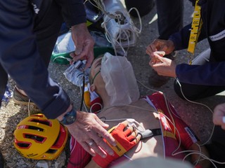 Tobias Johannessen skolaboval v cieli 16. etapy TdF 2025