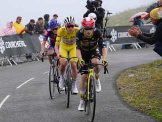Jonas Vingegaard a Tadej Pogačar počas Tour de France.