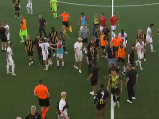 Hromadná potýčka po zápase BK Häcken - Spartak Trnava.