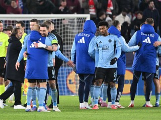 Na snímke hráči Slovanu.