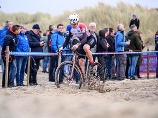 Momentka z MS v cyklokrose 2025.