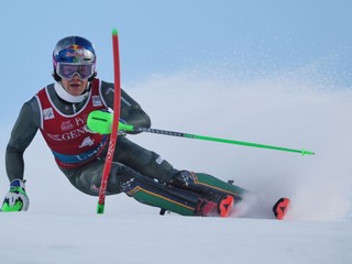 ONLINE: 1. kolo slalomu mužov na ZOH 2026.