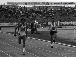 Kubánec Alberto Juantorena v behu na 400 m na mítingu Pravda - Televízia - Slovnaft v Bratislave.