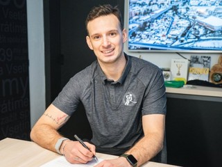 Miroslav Svoboda podpísal zmluvu so Vsetínom
