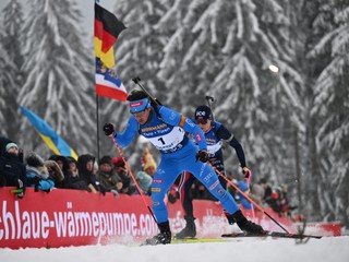 Tommaso Giacomel vyhral stíhačku v Oberhofe.
