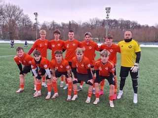 Futbalisti MŠK Novohrad Lučenec pred prípravným zápasom s rezervou Komárna.