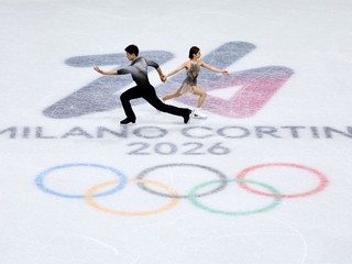 Riku Miurová a Rjuiči Kihara počas voľnej jazdy na ZOH v Miláne.