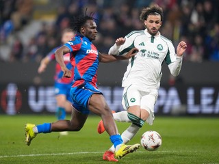 Momentka zo zápasu Plzeň - Panathinaikos.