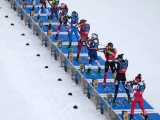AZ16 Anterselva - Na snímke biatlonistky počas štafety žien na 4×6 km na zimných olympijských hrách v Anterselve 18. februára 2026. FOTO TASR/AP
Athletes compete in the women's 4x6-kilometer relay biathlon race at the 2026 Winter Olympics in Anterselva, Italy, Wednesday, Feb. 18, 2026. (AP Photo/Mosa'ab Elshamy)
- 4×6 km
- Taliansko
- šport
- zima
- zimná
- olympiáda
- ZOH26
- zimné
- olympijské
- hry
- biatlon
- ženy
- štafeta