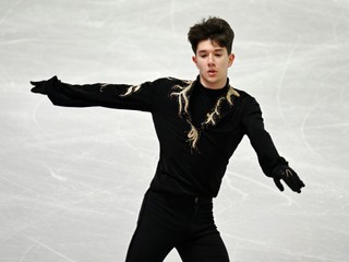 Adam Hagara počas voľnej jazdy na MS v krasokorčuľovaní 2026.