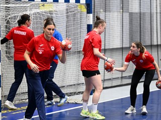 Slovenské hádzanárky