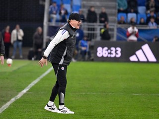 Tréner Slovana Vladimír Weiss v zápase ŠK Slovan Bratislava - FC Spartak Trnava.