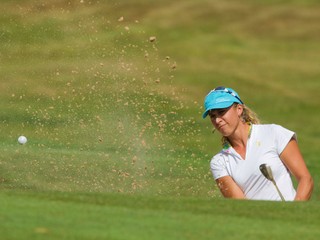 Zuzana Kamasová na turnaji Ladies European Tour v anglickom Denhame.