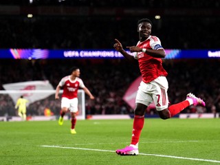Bukayo Saka sa teší z gólu v odvete semifinále Ligy majstrov Arsenal - Atlético Madrid