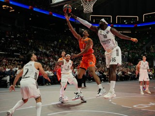 Momentka zo zápasu Valencia Basket - Real Madrid.