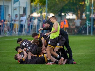 Radosť hráčov SFC Kalinkovo.