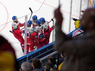 Czechia's players celebrate a goal during the 2026 IIHF Men's Ice Hockey World Championship preliminary round group B game between Sweden and Czech Republic in Fribourg, Switzerland, Monday, May 18, 2026. (Cyril Zingaro/Keystone via AP)