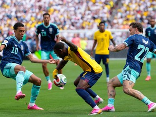 Ecuador's John Yeboah, center, fight for the ball with Germany's Jamal Musiala, (10) and Germany's David Raum during the World Cup Group E soccer match in East Rutherford, N.J., near New York, Thursday, June 25, 2026. (AP Photo/Yuki Iwamura)

- Canada26
- Canada2026
- FIFA
- Mexico26
- Mexico2026
- soccer
- USA26
- USA2026
- worldcup
- worldcup26
- WorldCup2026
- futbol
- Canada26
- Canada2026
- FIFA
- Mexico26
- Mexico2026
- soccer
- USA26
- USA2026
- worldcup
- worldcup26
- WorldCup2026
- futbol