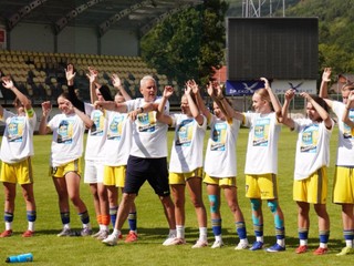 Radosť hráčok Košíc po víťaznom finále kategórie U15.