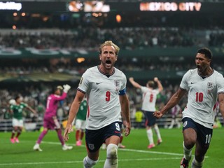 England's Harry Kane (9) celebrates with Jude Bellingham (10) after scoring his side's third goal through penalty kick during the World Cup round of 16 soccer match between Mexico and England in Mexico City, Sunday, July 5, 2026. (AP Photo/Eduardo Verdugo)

- Canada26
- Canada2026
- FIFA
- Mexico26
- Mexico2026
- soccer
- USA26
- USA2026
- worldcup
- worldcup26
- WorldCup2026
- futbol
- Canada26
- Canada2026
- FIFA
- Mexico26
- Mexico2026
- soccer
- USA26
- USA2026
- worldcup
- worldcup26
- WorldCup2026
- futbol