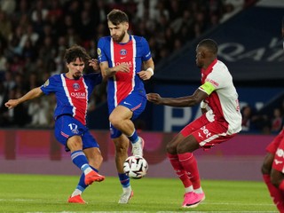 Hráči PSG a Monaca.