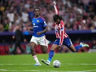 Fotka zo zápasu Atlético Madrid - Manchester United.