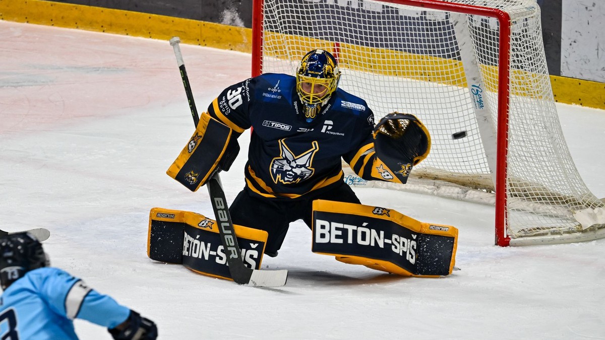 Denis Godla.