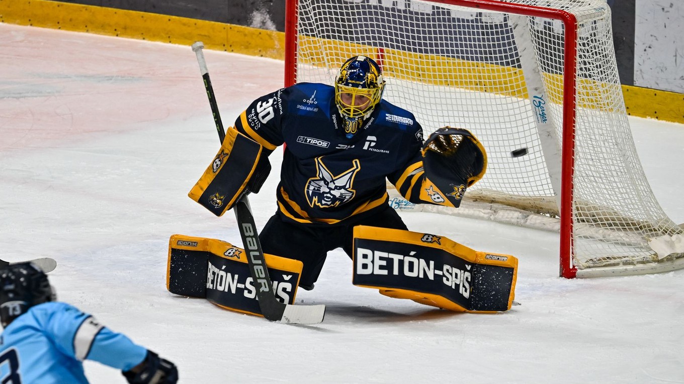 Denis Godla.