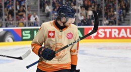 Peter Cehlárik v drese Växjö Lakers.