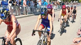 Diana Dunajská na MS v triatlone 2024 v súťaži junioriek.