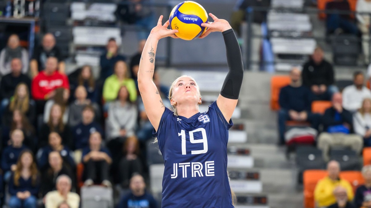 Abby Beth Brewsterová (Slovan) 