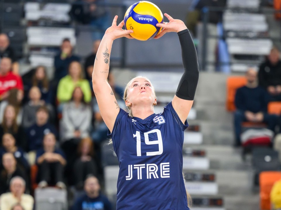 Abby Beth Brewsterová (Slovan) 