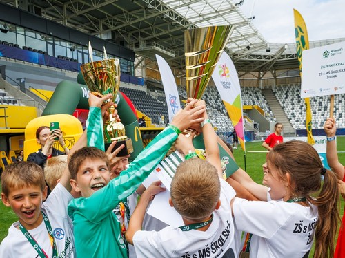 Sviatok futbalu_finále McDonald's Cup_11062026_radosť z víťazstva.jpg