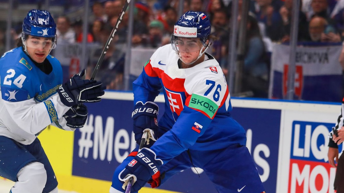 Martin Pospíšil v zápase Slovensko - Kazachstan v skupine B na MS v hokeji 2024.