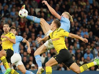 Erling Haaland a jeho kung-fu gól v zápase Manchester City - Borussia Dortmund v Lige majstrov.