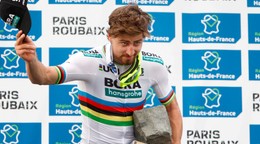 Peter Sagan po triumfe na Paríž - Roubaix 2018.
