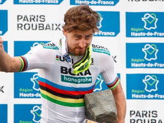 Peter Sagan po triumfe na Paríž - Roubaix 2018.