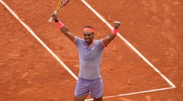 Rafael Nadal sa teší z triumfu