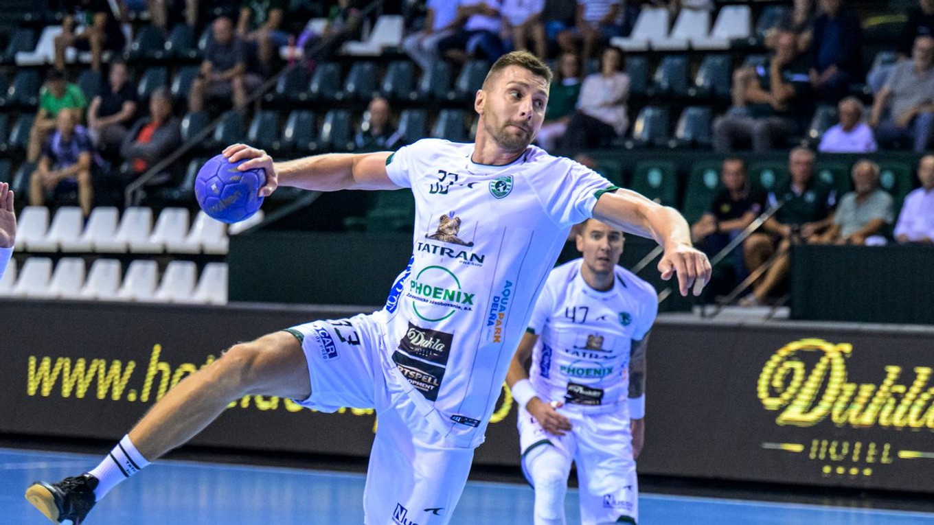 Alexej Ušal (Prešov) počas zápasu Niké handball extraligy.