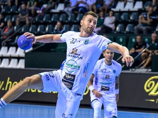 Alexej Ušal (Prešov) počas zápasu Niké handball extraligy.