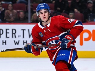 Filip Mešár v drese Montrealu Canadiens.